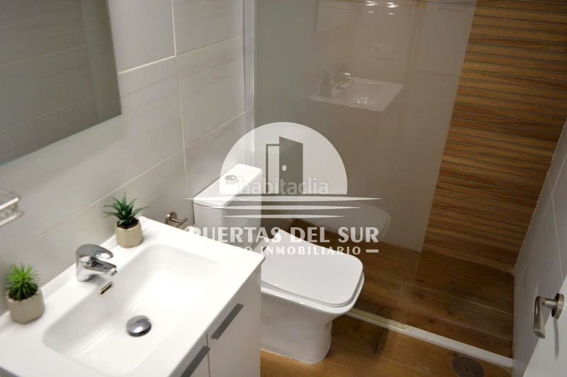 Foto fb83ab19-9651-4f1f-936c-d659528fab3d. Planta baixa a Centro - La Costilla Rota