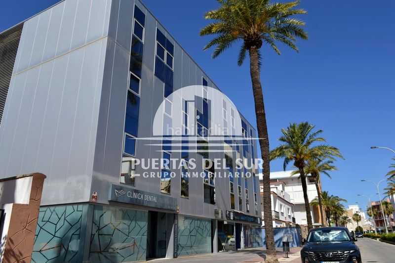 Foto fa113022-efb0-412a-a314-e76bcbc07ace. Planta baixa amb aparcament a Virgen del Mar Rota