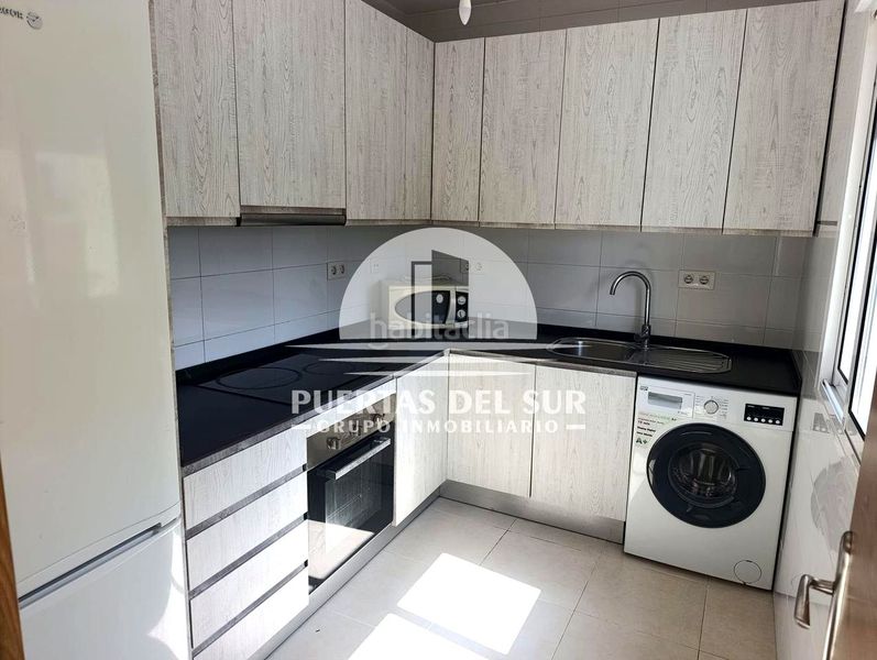 Foto 3ee3a5a9-a8d4-41b8-b747-7cfc0d4cd1e9. Flat in El Chorrillo - El Molino Rota