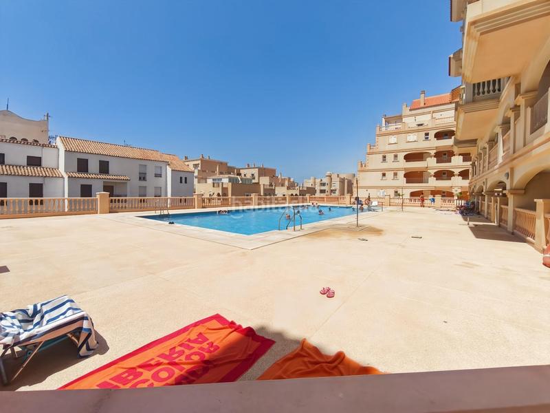 Foto 8e0f78be-b553-4a7a-ad63-9a2c89db127f. Apartament amb piscina a Almerimar Ejido (El)