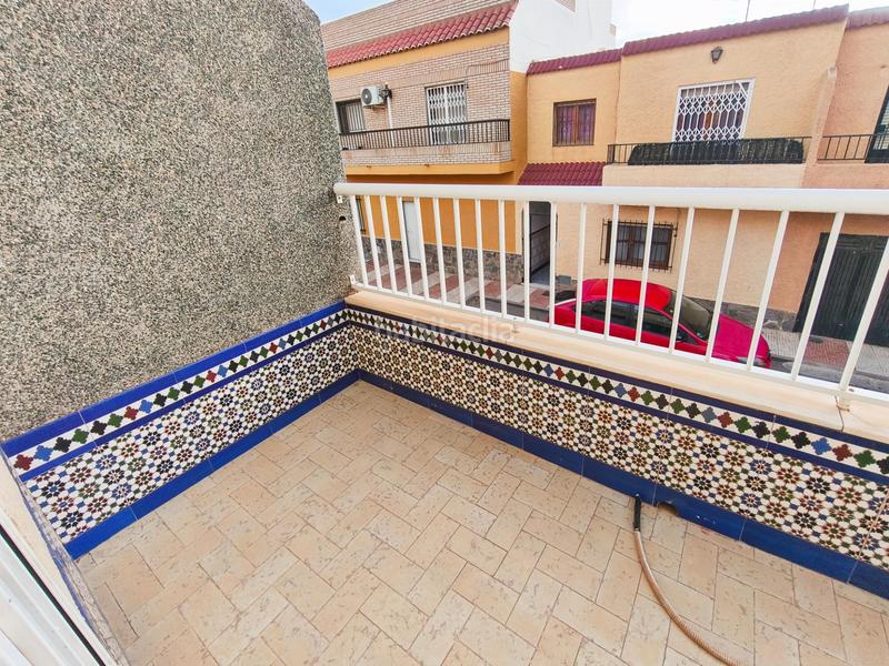 Foto ae76290a-e9b6-4f60-9fad-a8f9f8c97ea0. Casa amb aparcament a Roquetas pueblo Roquetas de Mar