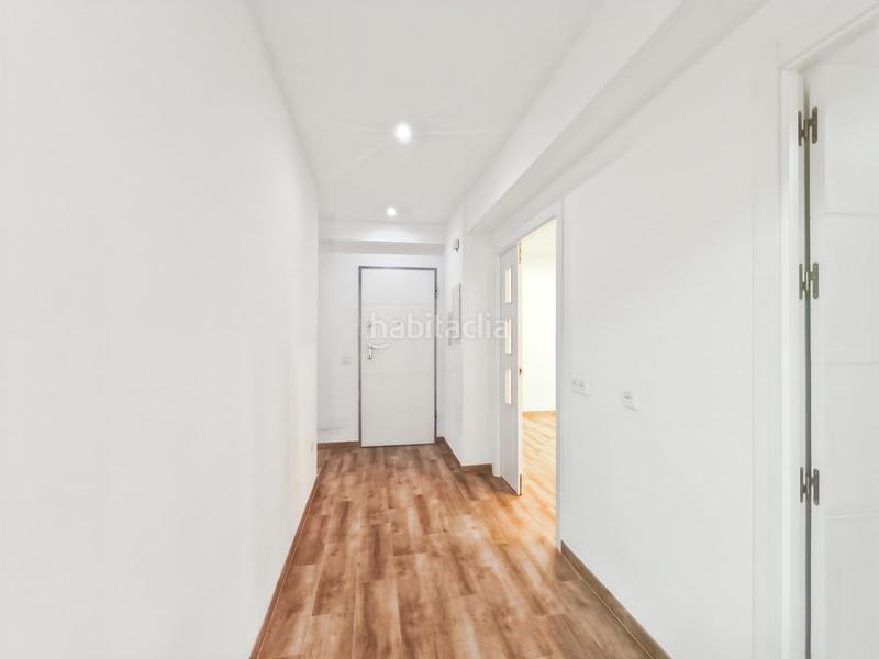 Foto b83e0cfa-b4e9-4a97-8a07-d5f3fc41a9ad. Location appartement dans Centro Almería