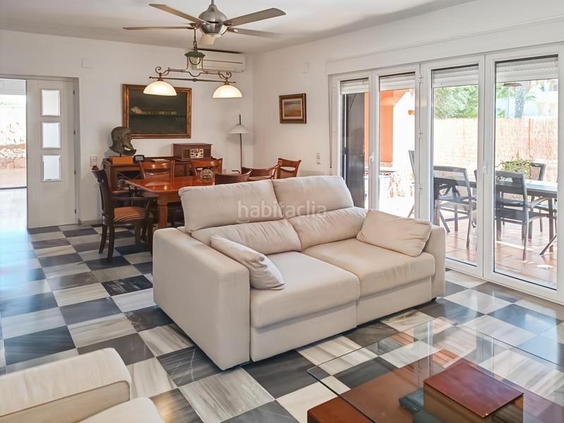 Foto 30b1ed84-3be2-42c2-b667-ab54aad62d7d. Chalet mit parking in Aguadulce Sur Roquetas de Mar