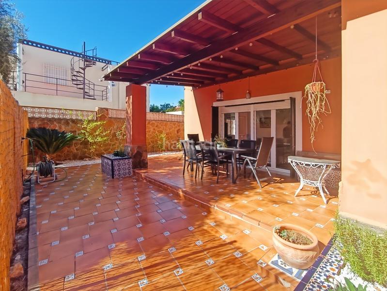 Foto 7caca24f-6d1f-4e44-a13e-91d617bbb431. Chalet mit parking in Aguadulce Sur Roquetas de Mar