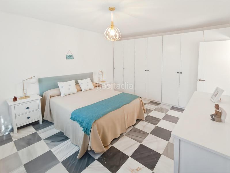 Foto b7080986-d62a-4614-87b8-41dd6cb379c2. Chalet with parking in Aguadulce Sur Roquetas de Mar