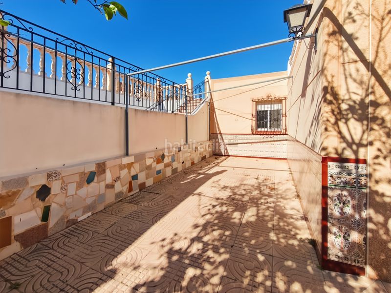 Foto 0dbbc405-8b95-4ac7-bd6f-306ec8d57d18. Xalet amb aparcament piscina a Retamar Almería