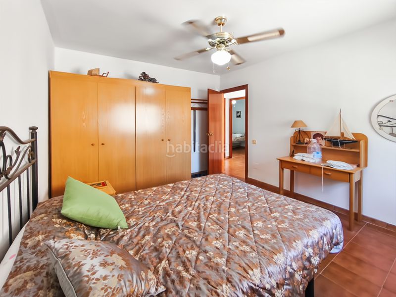 Foto 128e5a2b-0a8b-46b3-a5d9-ff5efee10435. Xalet amb aparcament piscina a Retamar Almería