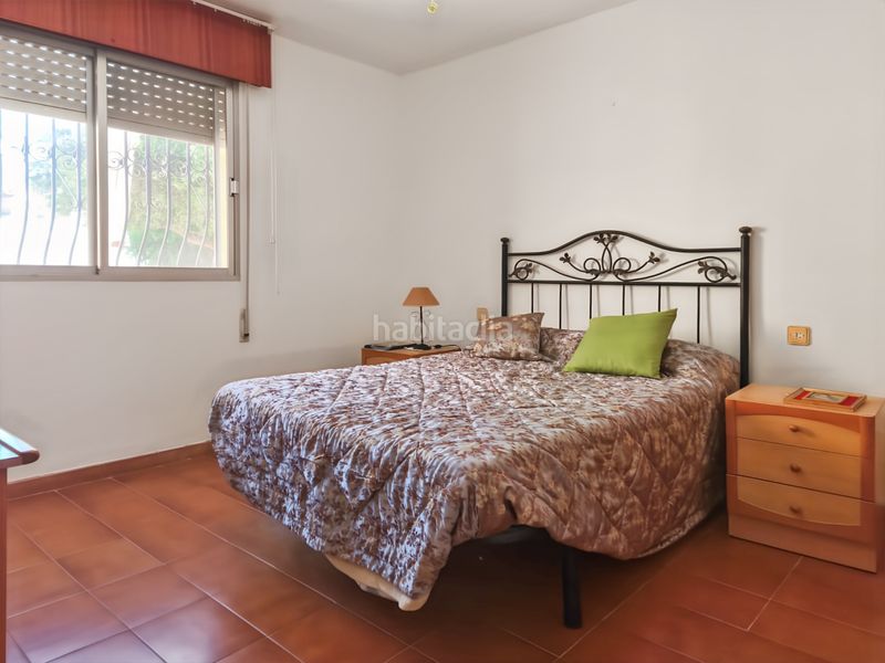 Foto 2108fd6a-a0f5-4e2c-8c83-bd1a732d5454. Xalet amb aparcament piscina a Retamar Almería