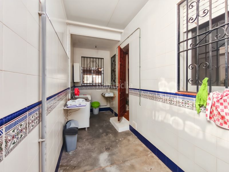 Foto 25a6f4b8-27f8-451b-b048-6879f63f08ce. Xalet amb aparcament piscina a Retamar Almería