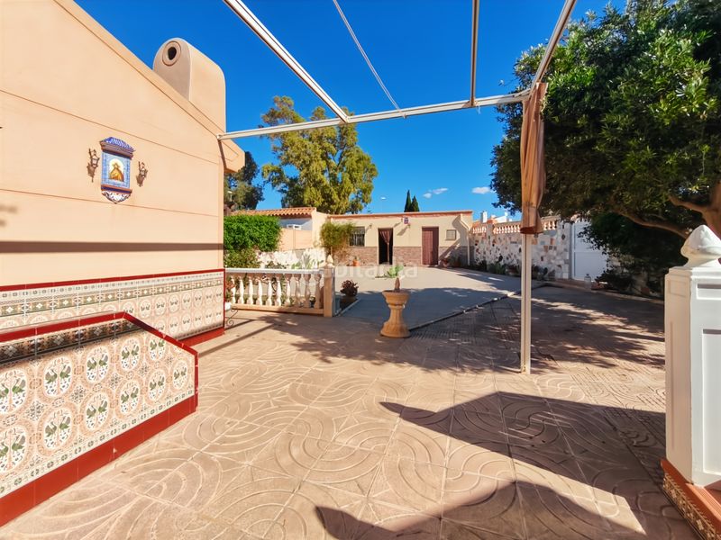 Foto 2728a3ec-9d9d-443a-8c01-0ca7a876ae49. Xalet amb aparcament piscina a Retamar Almería