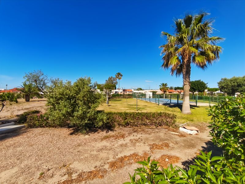 Foto 7485a6f3-d2df-407c-a468-caf4d88d8e4e. Xalet amb aparcament piscina a Retamar Almería