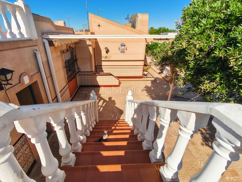 Foto 99f4269e-a696-4d18-b060-c279368186a4. Xalet amb aparcament piscina a Retamar Almería