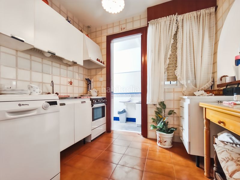 Foto b985c9a8-1ed1-493a-a98d-21c5363904aa. Xalet amb aparcament piscina a Retamar Almería