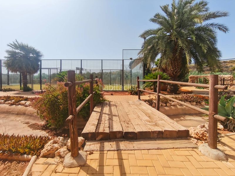 Foto ab74c9cf-ed6a-435b-a81a-f65d13e07e07. Xalet amb xemeneia aparcament piscina a Piedras Redondas - Torrecárdenas Almería