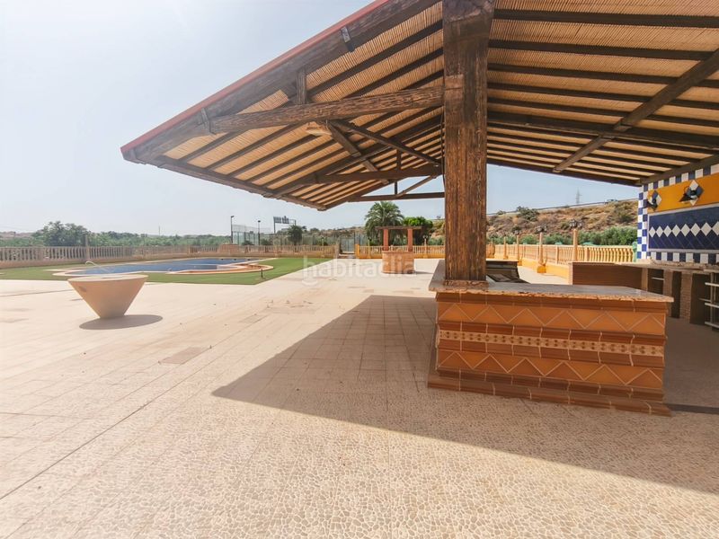 Foto de58f3aa-51d2-45d0-839b-e7557eca9573. Xalet amb xemeneia aparcament piscina a Piedras Redondas - Torrecárdenas Almería