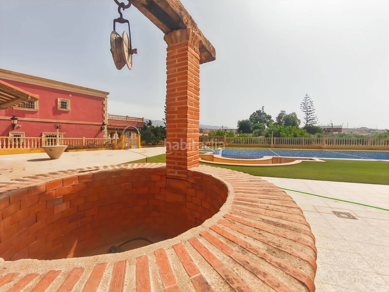 Foto ec5ee889-9828-4774-a3c6-b57dc2809fde. Xalet amb xemeneia aparcament piscina a Piedras Redondas - Torrecárdenas Almería