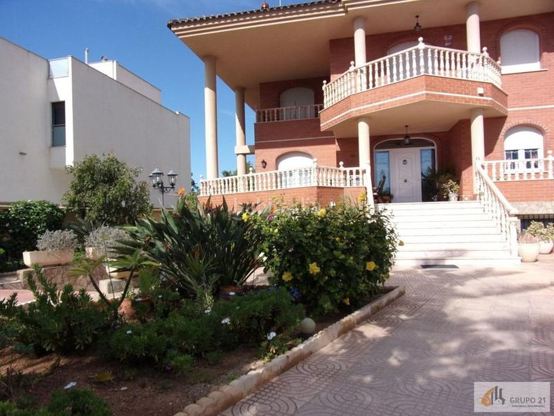 Foto b72d1a87-d9fa-4998-93bc-6e8457b44967. Xalet amb aparcament piscina a El Sabinar-Urbanizaciones-Las Marinas-Playa Serena Roquetas de Mar