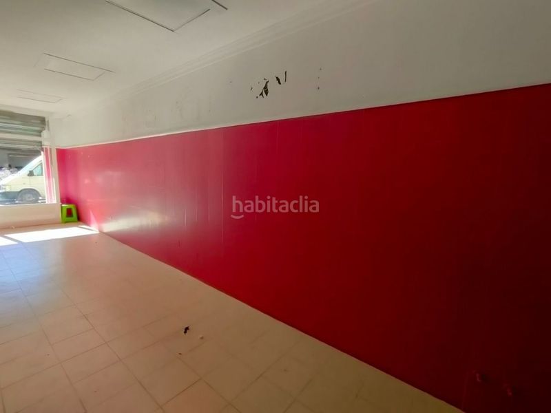 Foto afdaa909-fab6-477f-896c-68860d4cb5e9. Local comercial a Centro Almería