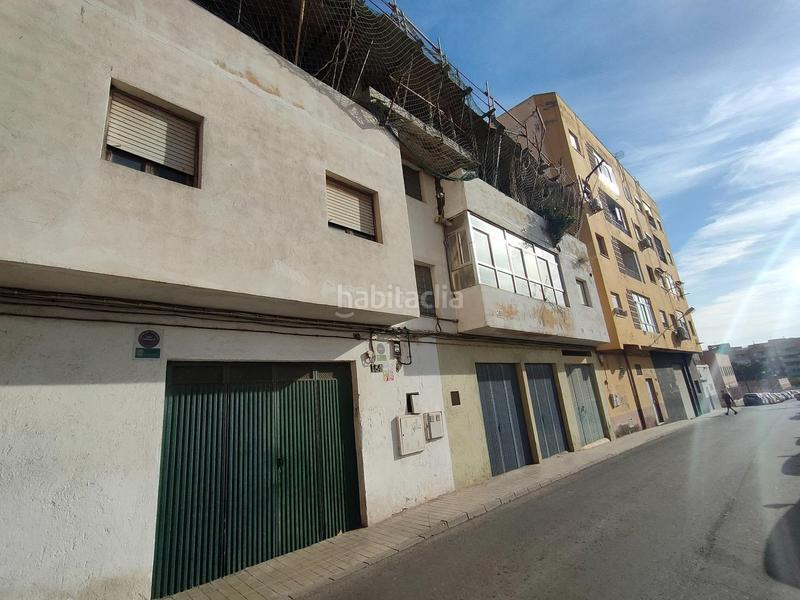 Foto 7bb3475d-2541-4650-a98b-6d963be531e3. Edificio en carretera alhadra 55 en San Luis Almería