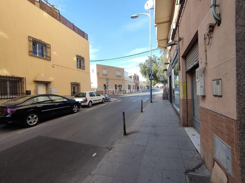 Foto d3084272-8d96-40be-8611-7565cb5fe55f. Edificio en carretera alhadra 55 en San Luis Almería