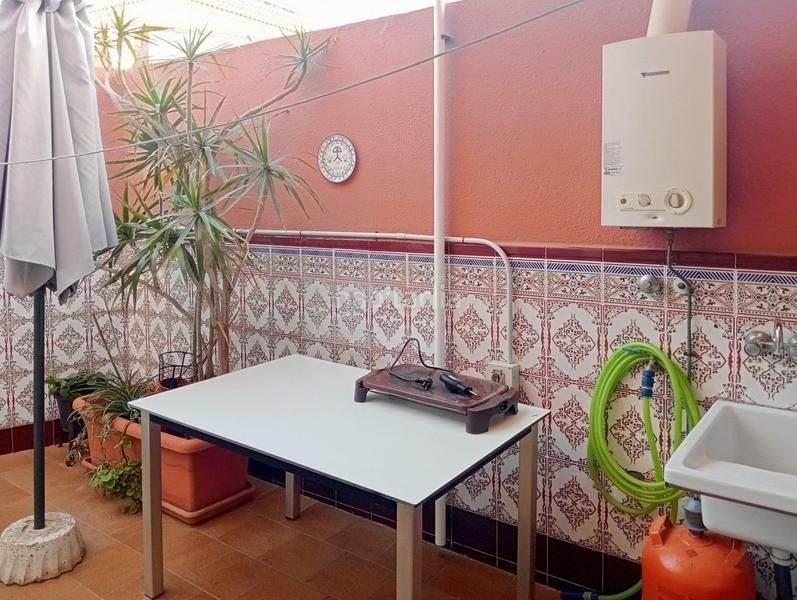 Foto 18cc1003-c5c4-4dbb-95bf-e4fe9a1d607c. Casa a schiera con parcheggio in El Alquián Almería