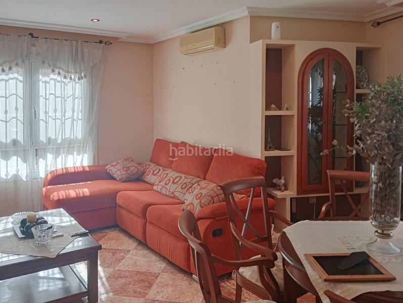 Foto d40e8985-e692-4924-a478-84dd8b276902. Casa a schiera con parcheggio in El Alquián Almería