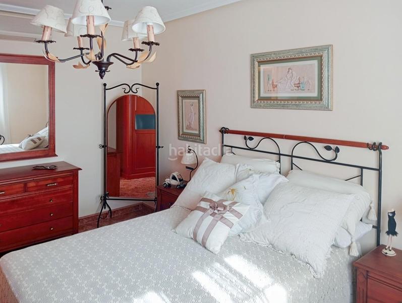 Foto d50e0aeb-4d39-42df-981c-dedba95ea42c. Casa adossada amb aparcament a El Alquián Almería