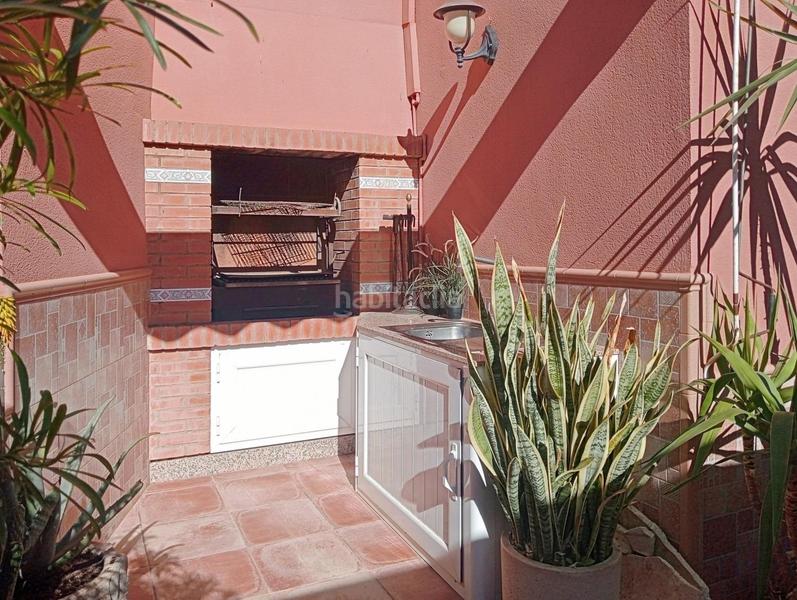 Foto 3f96341d-c0b6-4bdb-ab3c-836598ed269b. Semi detached house with parking in El Alquián Almería