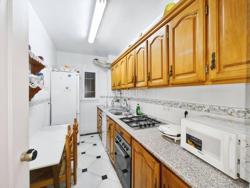 Foto e3919601-4ca0-47d2-84c0-77af5f5559d0. Pis amb aparcament a Ciudad Jardín - Tagarete - El Zapillo Almería