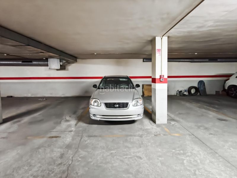 Foto eec22a1a-a3bc-45a6-8aba-34d9bb75ba26. Autoparkplatz in Barrio Alto - San Félix Almería