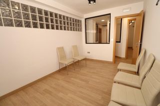 Lloguer Oficina en Centro. Oficinas en alquiler