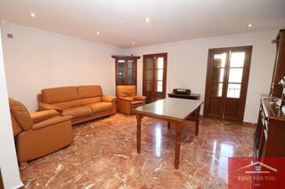 Location Appartement à Coín. Dúplex en casco histórico