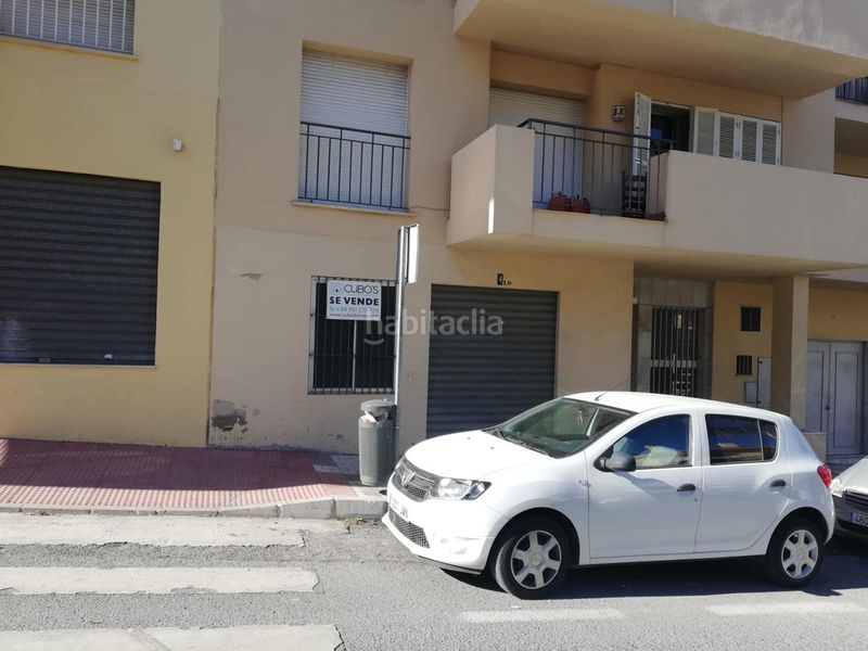 Foto 643207a5-5538-4411-927c-2e8d42e8af01. Local comercial a Centro Alhaurín el Grande