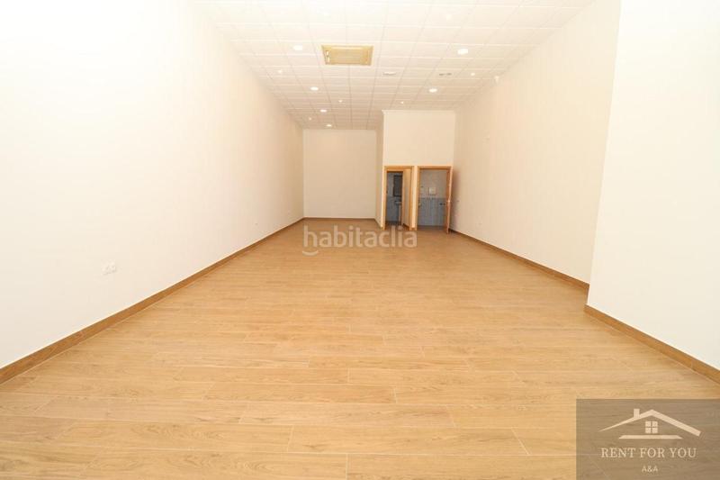 Foto c5fb8470-5a5d-43c4-a151-44589a3f6e0b. Rent business premise in Centro Alhaurín el Grande