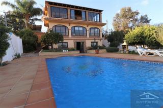 Rent House in Centro. Chalet independiente en el campo