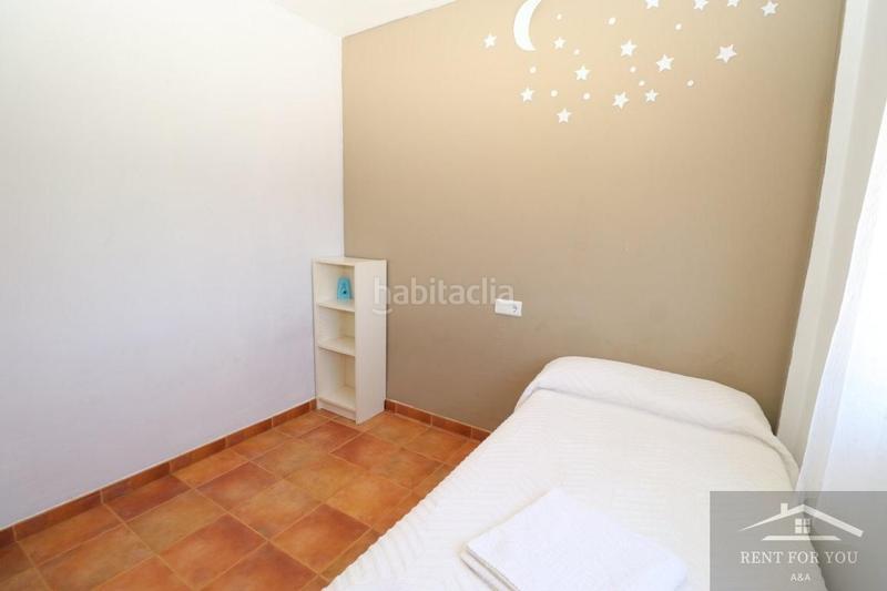 Foto 103addb0-c636-4377-af14-f2139a58e4db. Alquiler casa chalet independiente en el campo en Coín