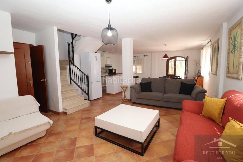 Foto 7a8fbe60-bd1e-4f50-889d-e5d0ad935d66. Alquiler casa chalet independiente en el campo en Coín