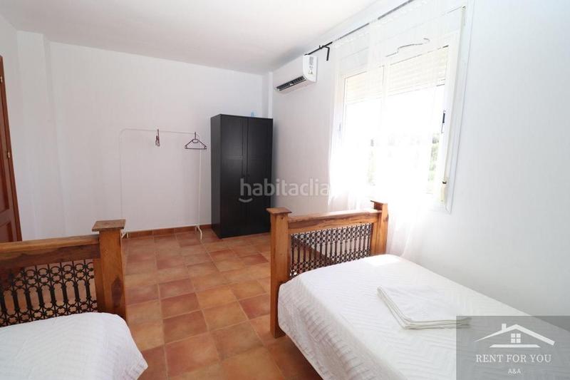 Foto a0f4a058-655a-4107-9f41-ec9301d22af7. Alquiler casa chalet independiente en el campo en Coín