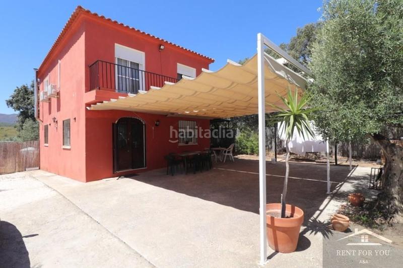 Foto faae0892-f788-4948-98c0-0bfff9c388a4. Alquiler casa chalet independiente en el campo en Coín