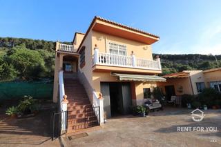 Location Maison à Centro. Casa en el campo