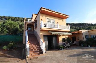 Rent House  Arquilla de agua. Casa en alquiler en el campo
