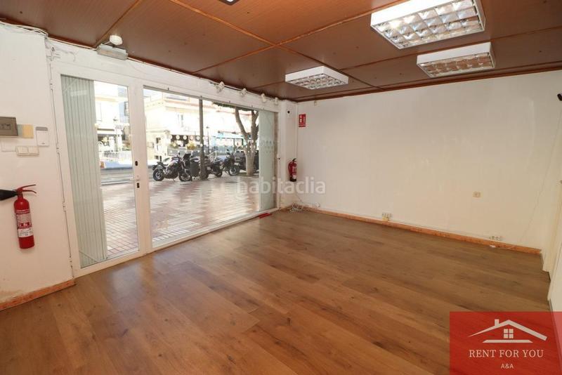 Foto 6718292d-7ecb-49ef-aa51-36ced1456ff6. Alquiler local comercial  en zona céntrica en Alhaurín el Grande