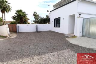 Lloguer Estudi a Centro. Apartamento en el campo