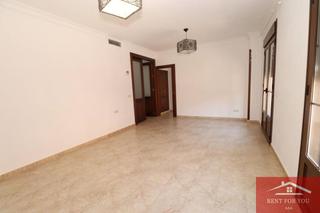 Affitto Appartamento in Centro. Piso de gran amplitud