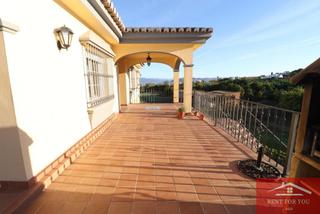 Rent Penthouse in Centro. Atico en zona tranquila