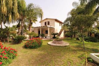 Miete Haus in Centro. Chalet independiente en el campo