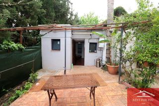 Affitto Piano terra in Centro. Apartamento en zona tranquila