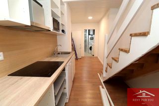Lloguer Estudi a Centro. Loft en zona tranquila
