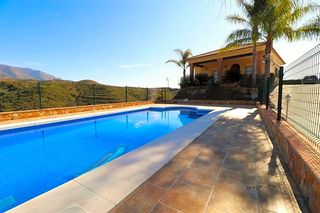 Affitto Casa  La atalaya. Chalet independiente en el campo