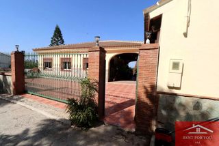 Lloguer Casa en Co�n. Chalet independiente en el campo